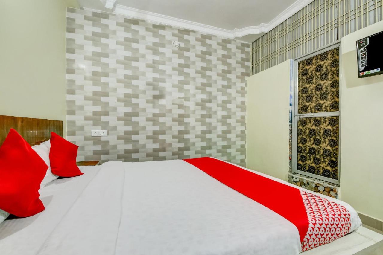 Oyo Hotel Badri Inn & Yatri Niwas Jabalpur Exterior foto